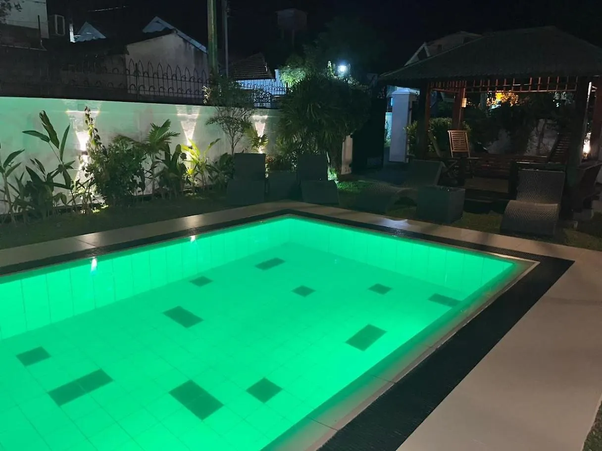 게스트하우스 Negombo Cozy Pool Villa
