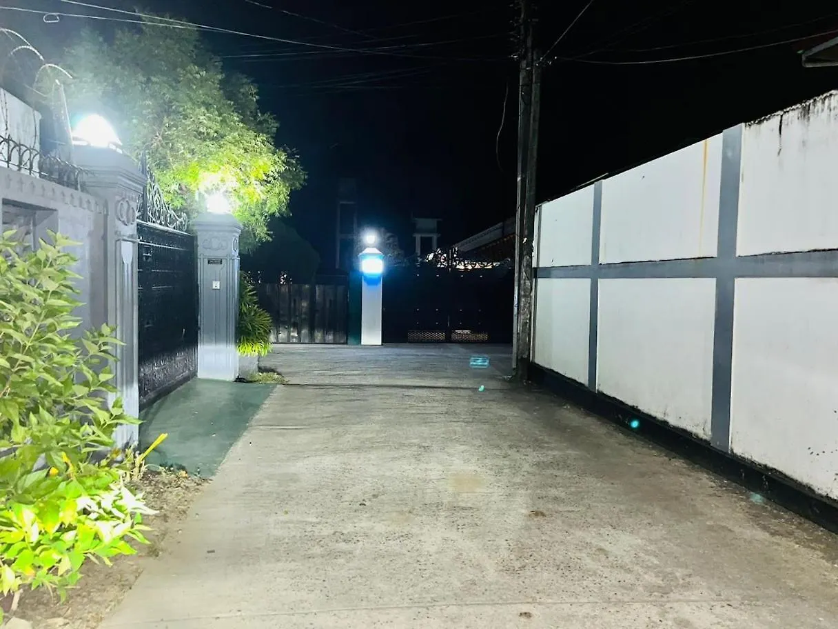 Negombo Cozy Pool Villa 0*,  스리랑카