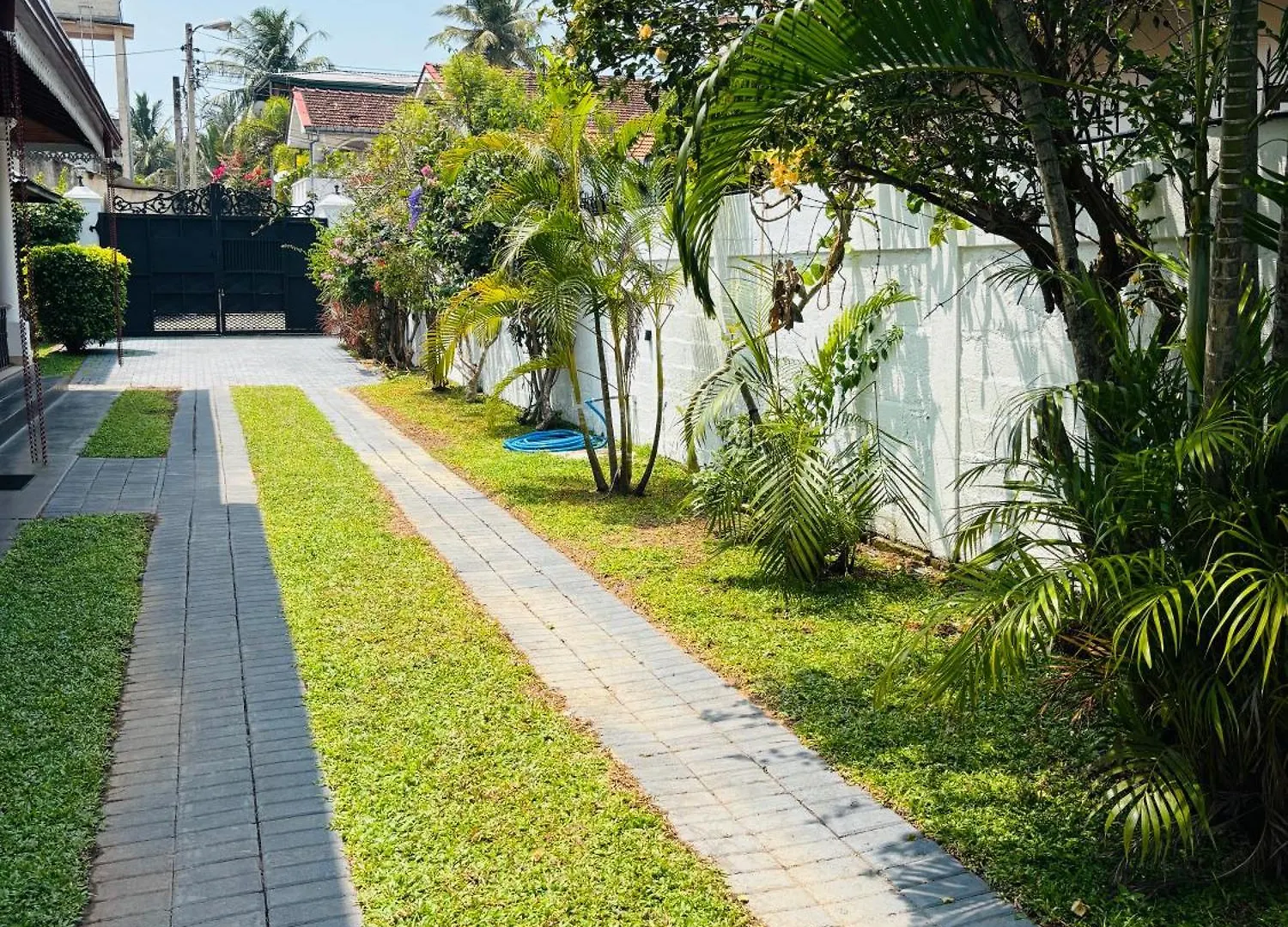 Negombo Cozy Pool Villa 게스트하우스
