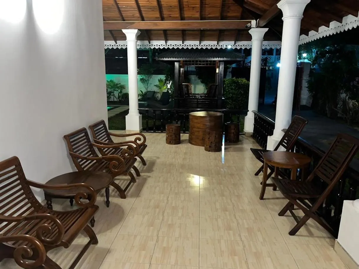 게스트하우스 Negombo Cozy Pool Villa 스리랑카