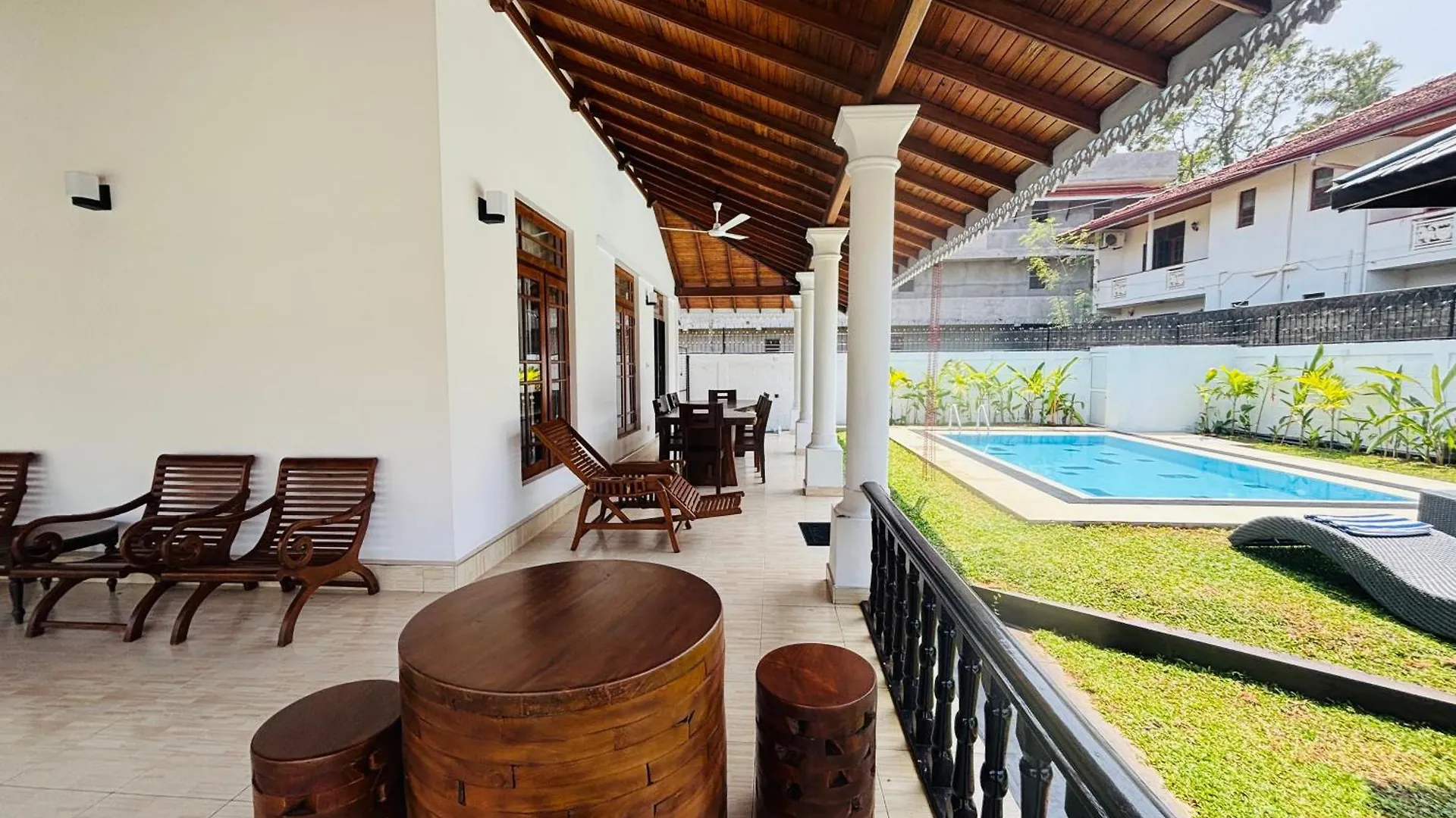 게스트하우스 Negombo Cozy Pool Villa