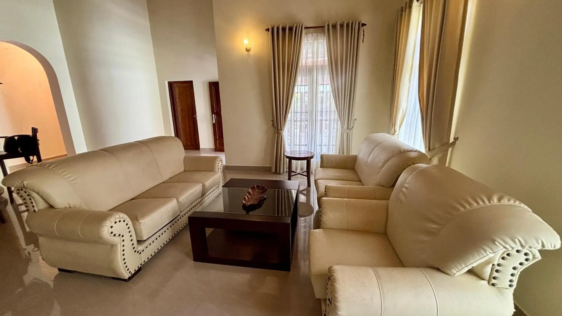 Negombo Cozy Pool Villa
